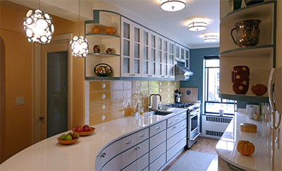 The west facing window brings lots of light into the Kitchen and Dining Area